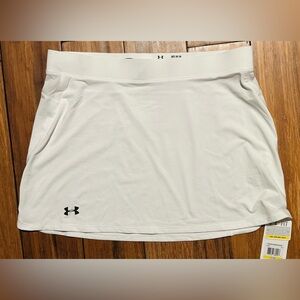 NWT Under Armour White Loose Team Heat Gear Skirt Sz M